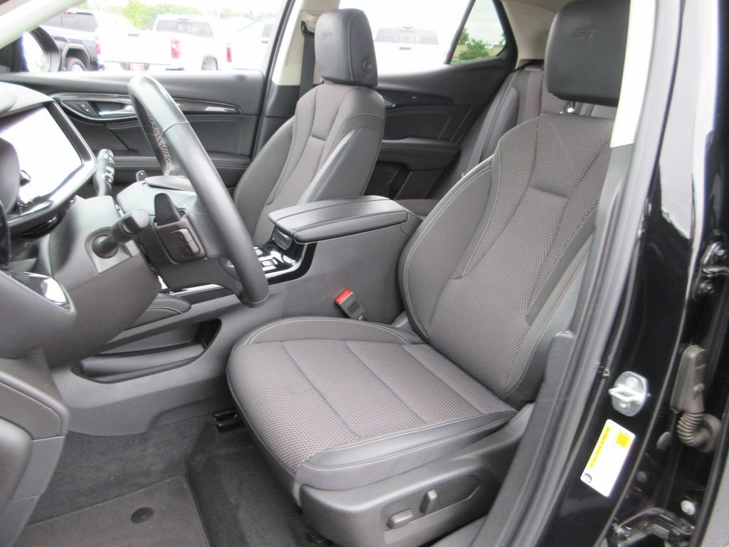 Certified 2023 Buick Envision Preferred FWD image 17