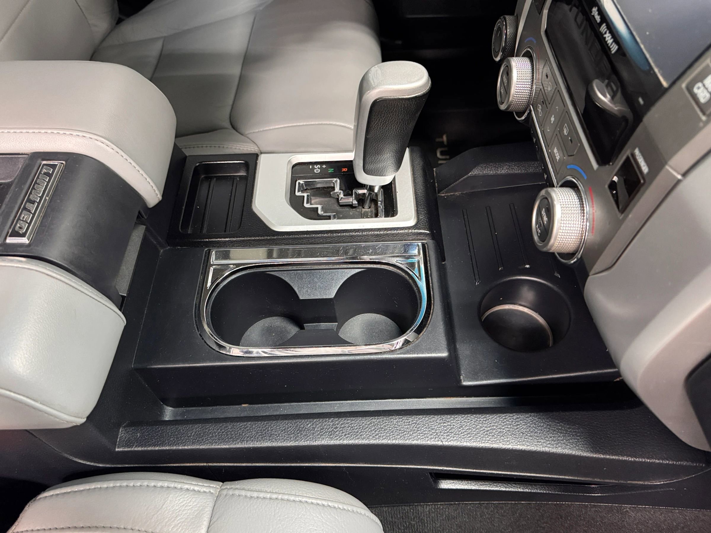 Used 2016 Toyota Tundra Limited image 14