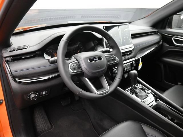 New 2026 Jeep Compass Latitude AWD/4WD image 11