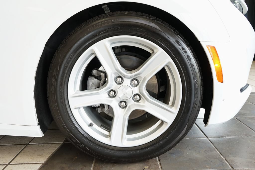 Used 2023 Chevrolet Camaro LT RWD image 50
