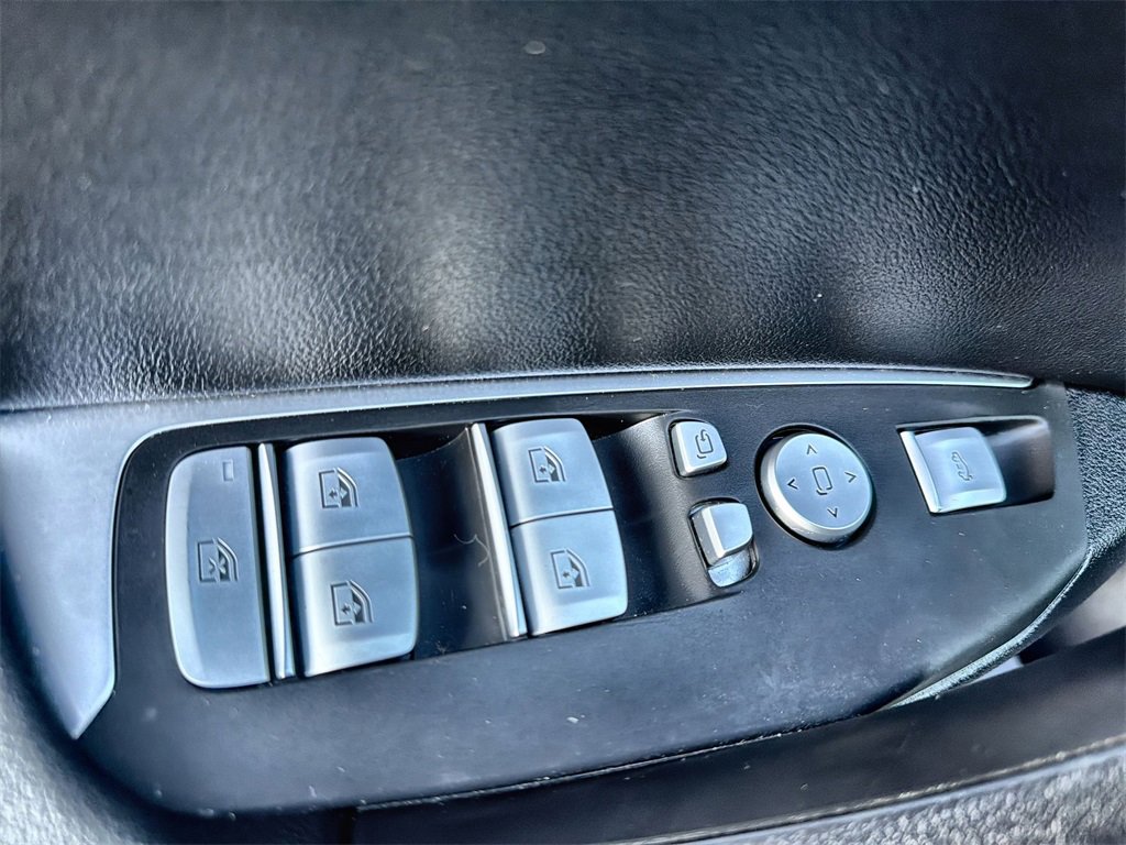 Used 2024 BMW X3 xDrive30i w/ Premium Essential Package image 15