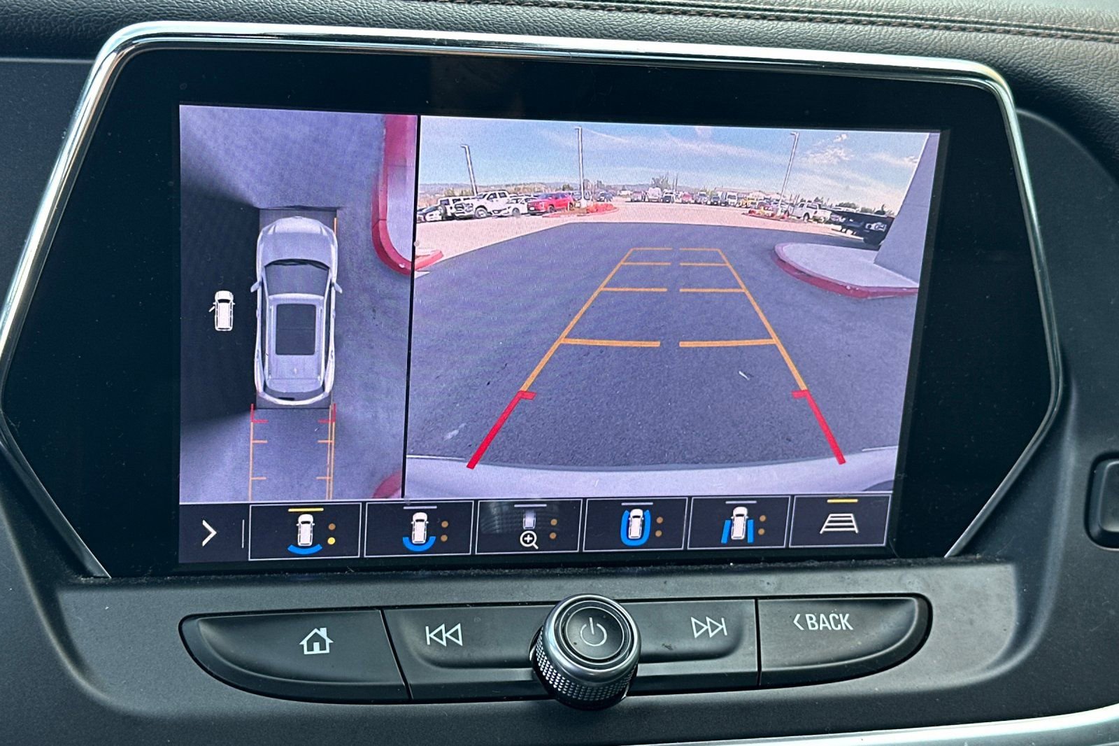 Used 2019 Chevrolet Blazer Premier w/ Sun and Wheels Package image 25