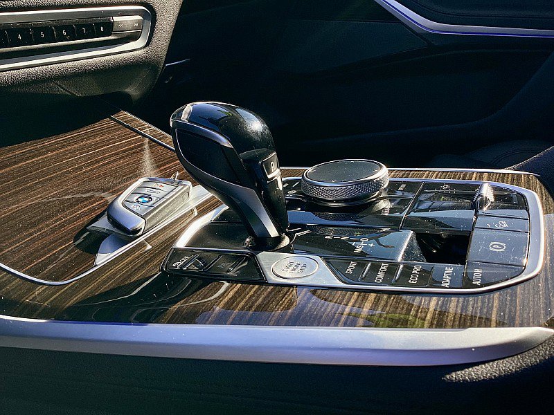 Used 2021 BMW X7 xDrive40i w/ Premium Package image 15