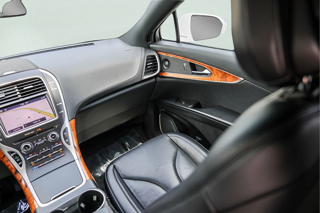 Used 2020 Lincoln Nautilus Reserve FWD image 28