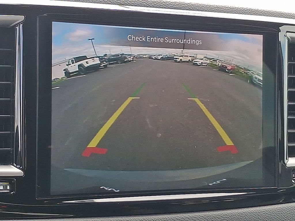 Used 2025 Chrysler Pacifica Select FWD image 23