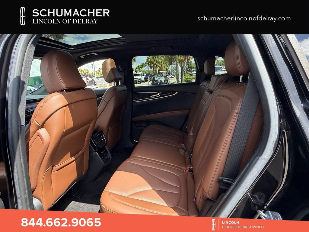 Used 2023 Lincoln Nautilus Reserve w/ Monochromatic Package AWD/4WD image 12