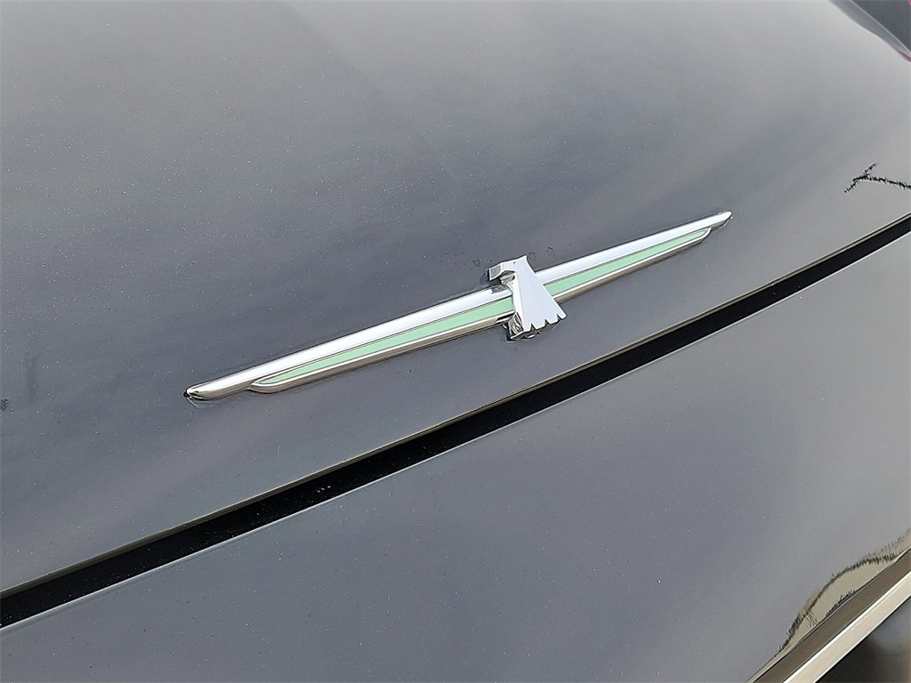 Used 2003 Ford Thunderbird Base image 12