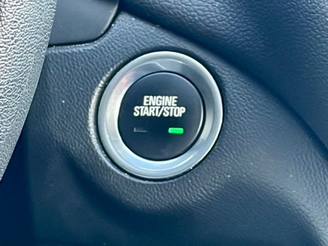 Used 2021 Chevrolet Equinox LT image 21