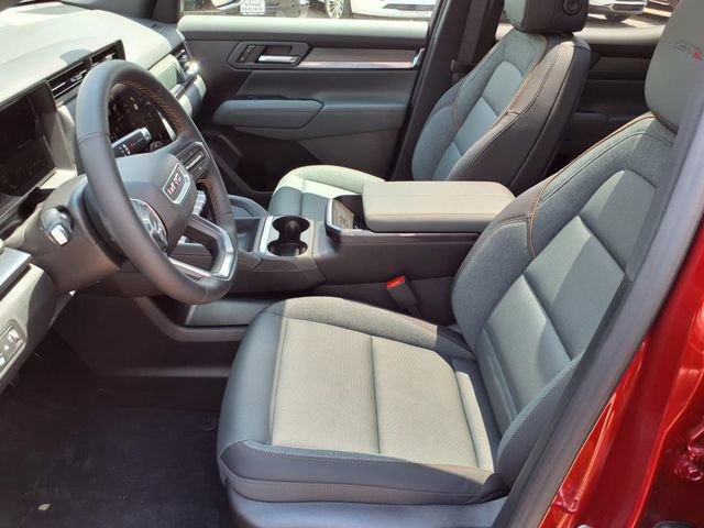 New 2026 GMC Terrain AT4 w/ Technology Package II image 5