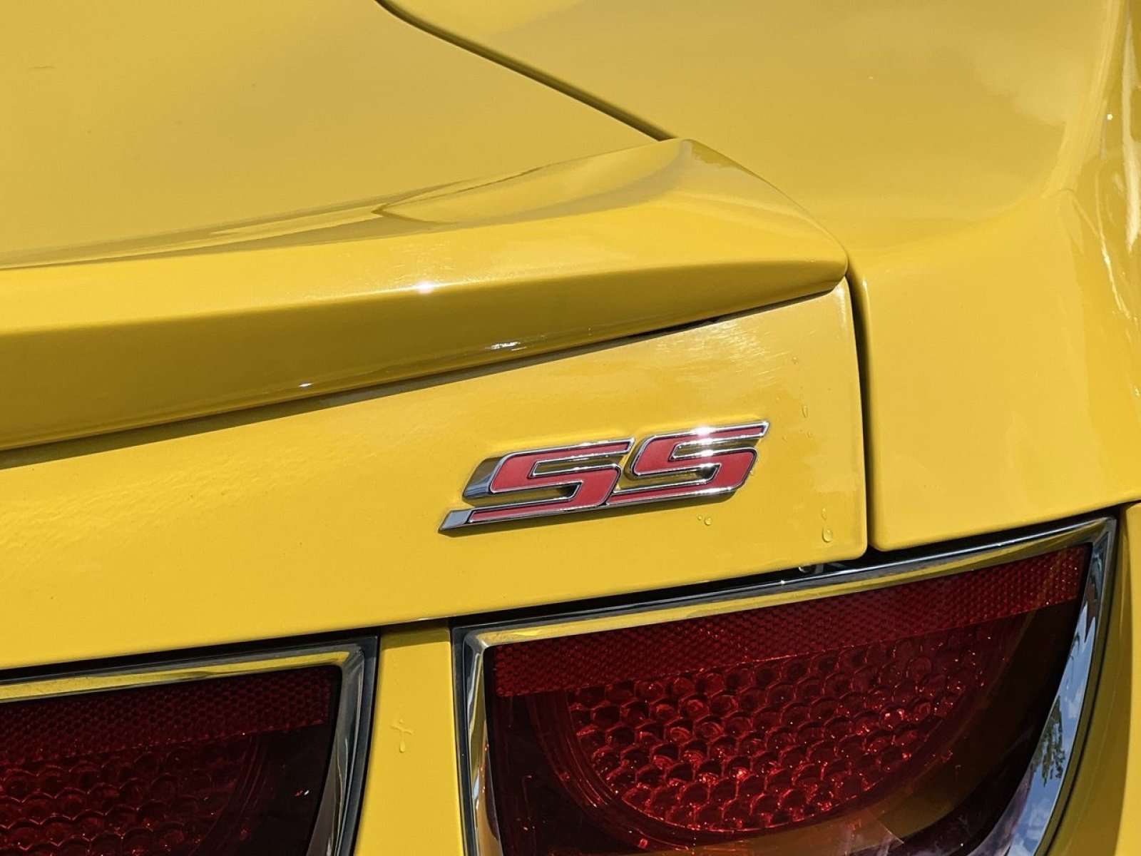 Used 2010 Chevrolet Camaro SS w/ RS Package RWD image 25