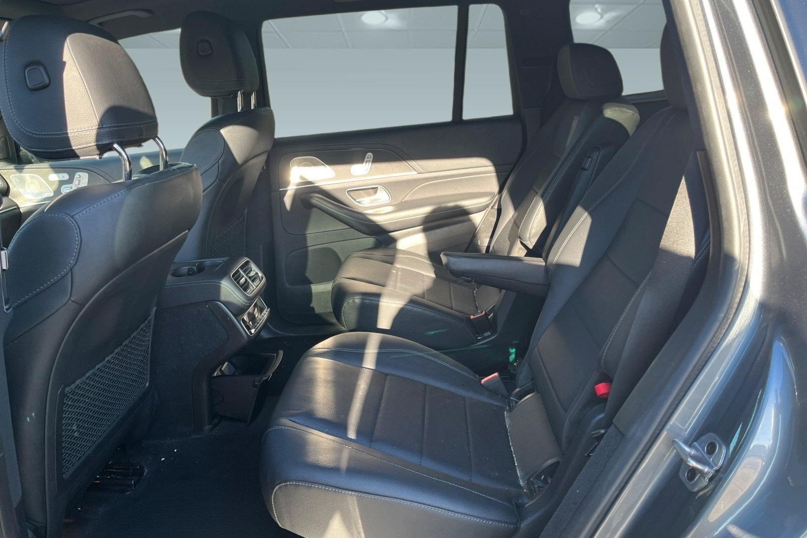 Used 2023 Mercedes-Benz GLS 450 4MATIC image 9