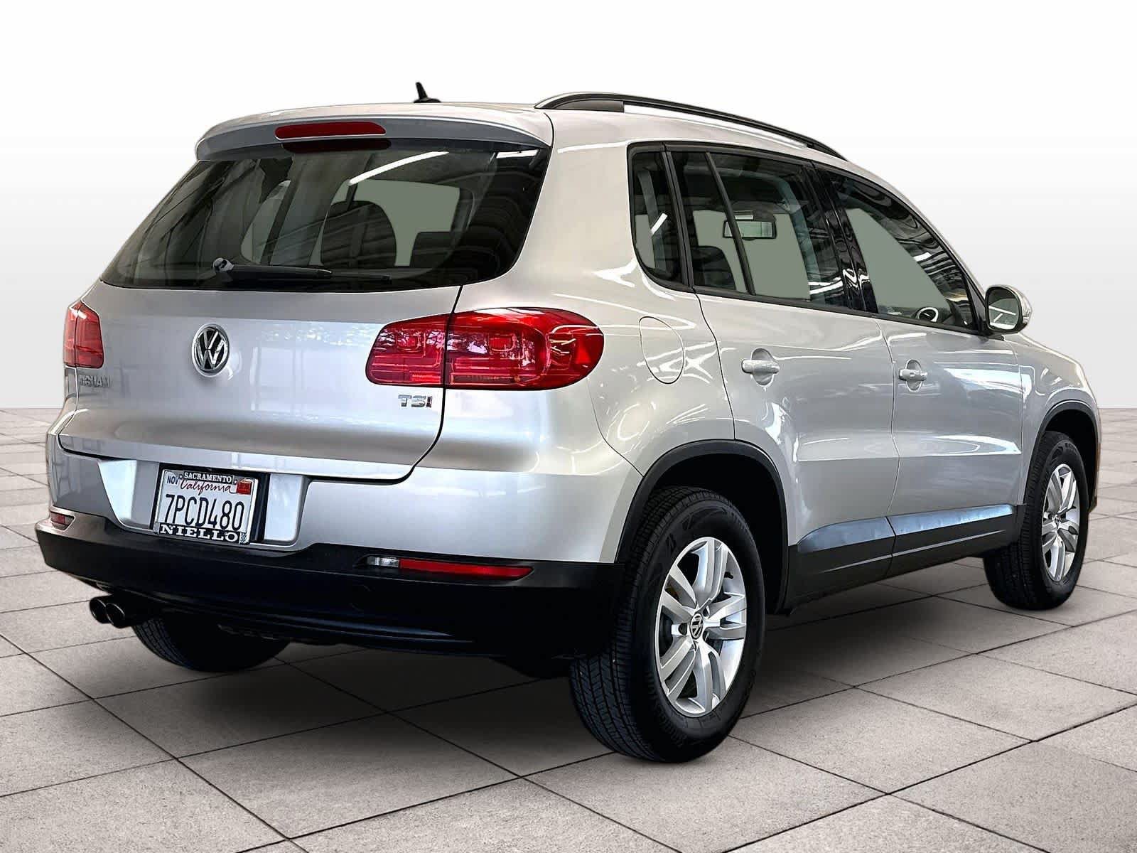 Used 2016 Volkswagen Tiguan S FWD image 9