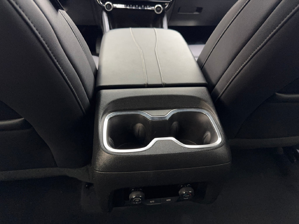 Used 2026 Chevrolet Traverse LT FWD image 75