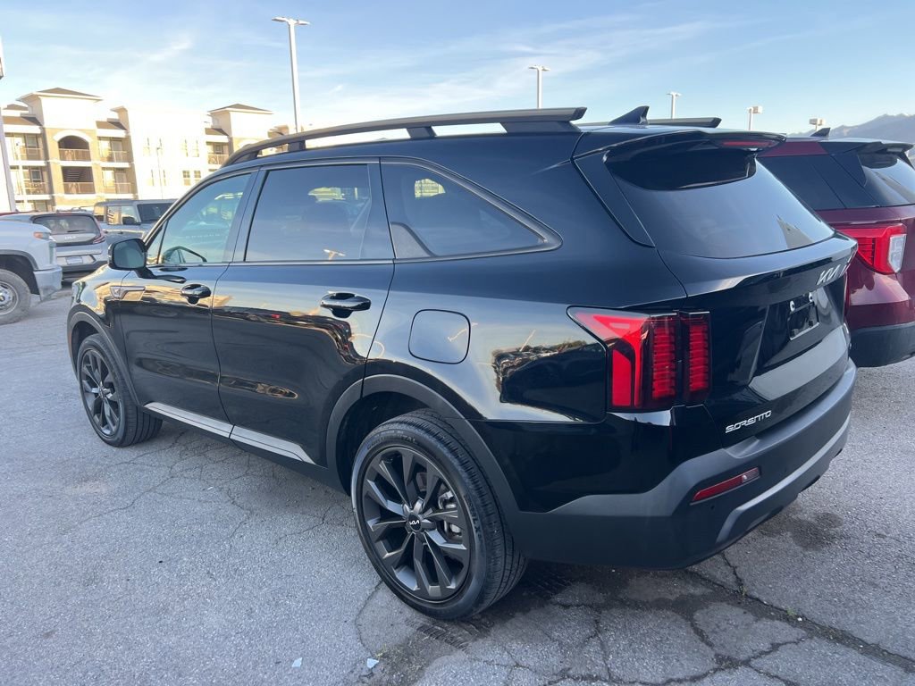 Used 2023 Kia Sorento X-Line EX image 11