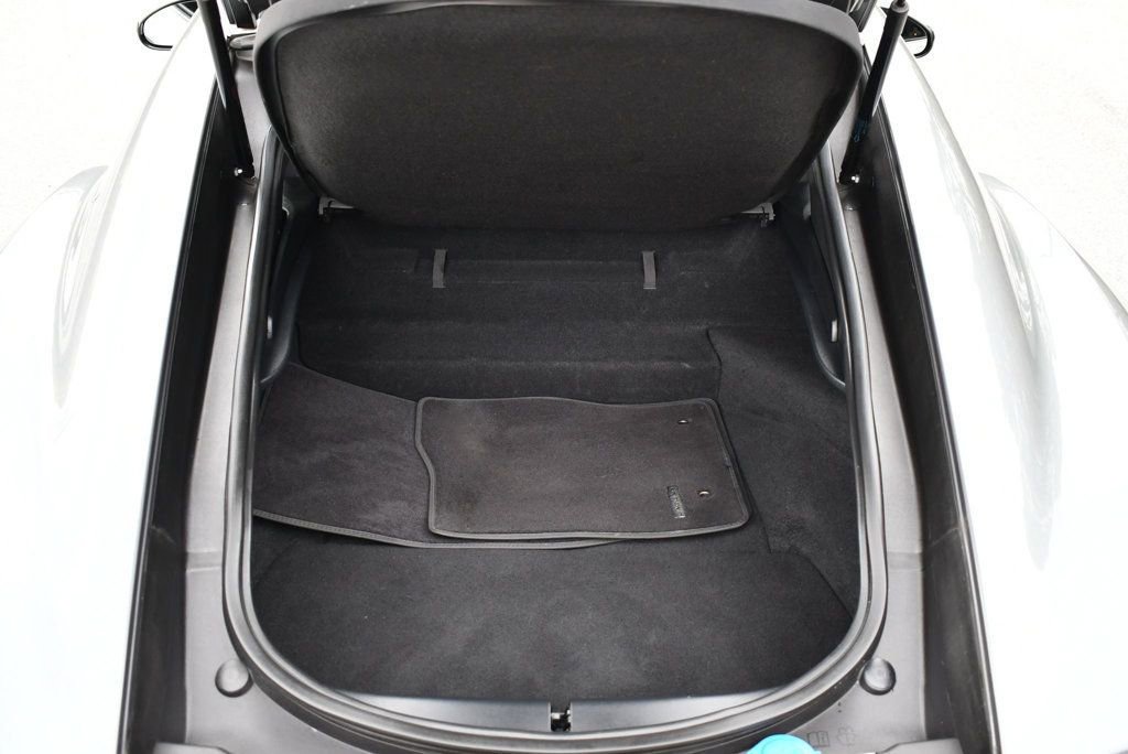 Used 2015 Jaguar F-TYPE Coupe image 16