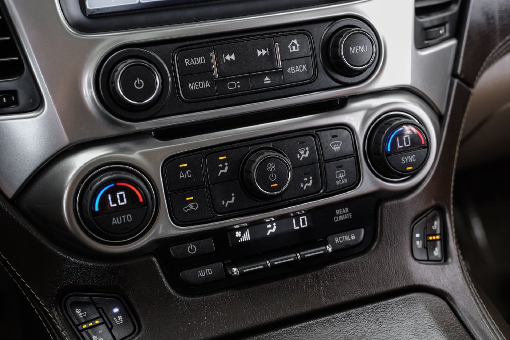 Used 2018 Chevrolet Tahoe Premier RWD image 25