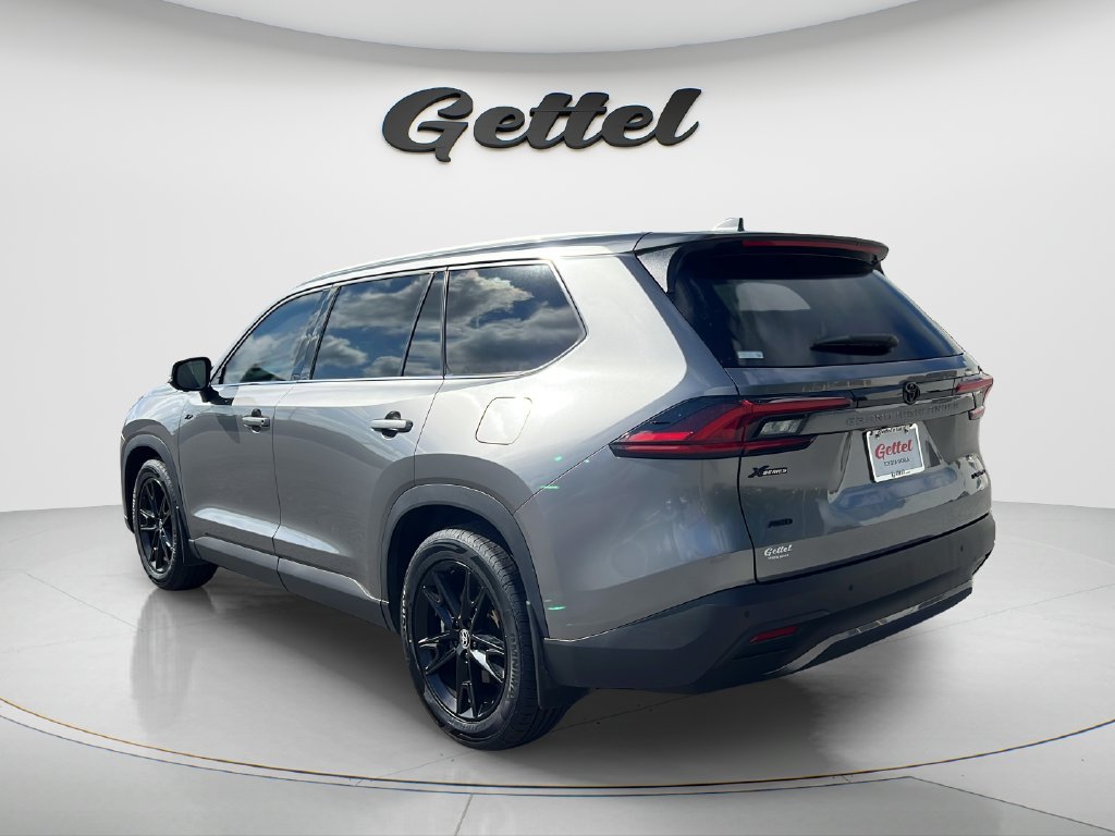 Used 2025 Toyota Grand Highlander AWD image 7