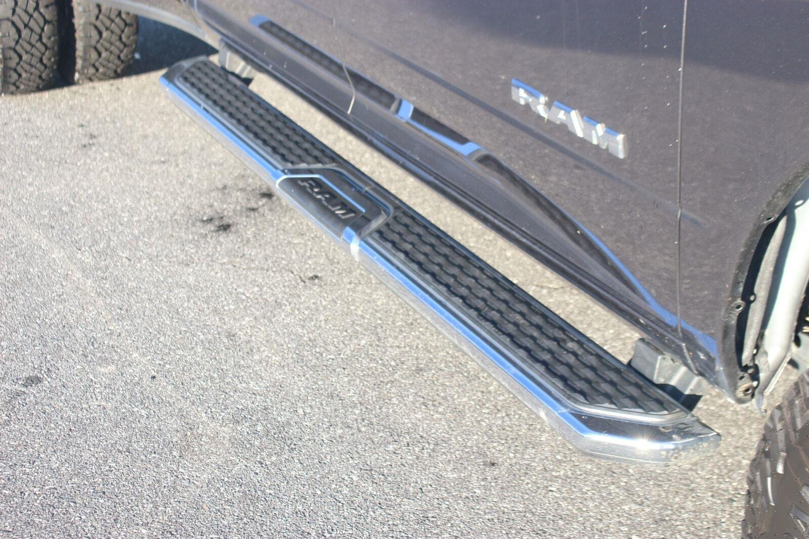 Used 2023 RAM 3500 Big Horn w/ Level 1 Equipment Group AWD/4WD image 10