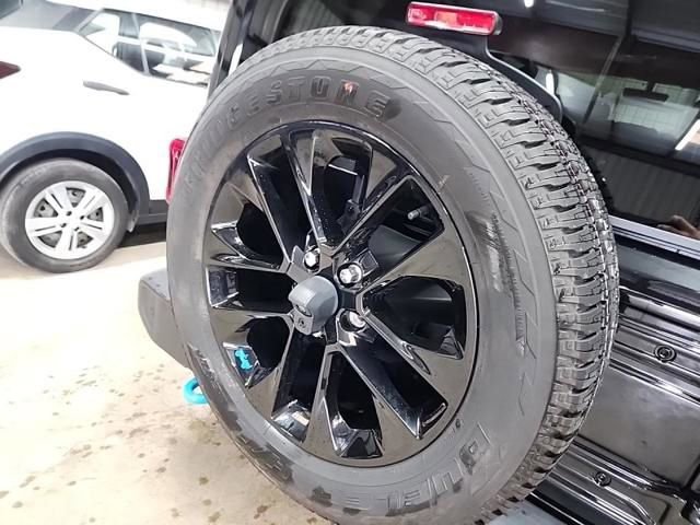 Used 2022 Jeep Wrangler Unlimited Sahara w/ Cold Weather Group image 18