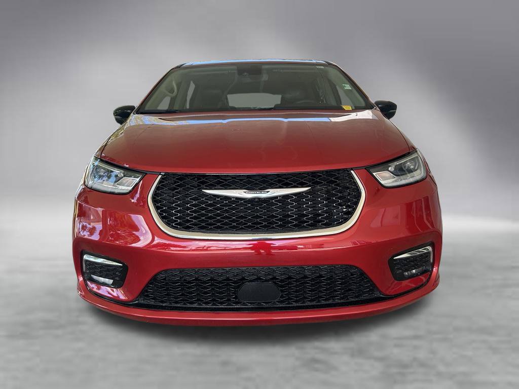 Used 2024 Chrysler Pacifica Touring-L FWD image 12