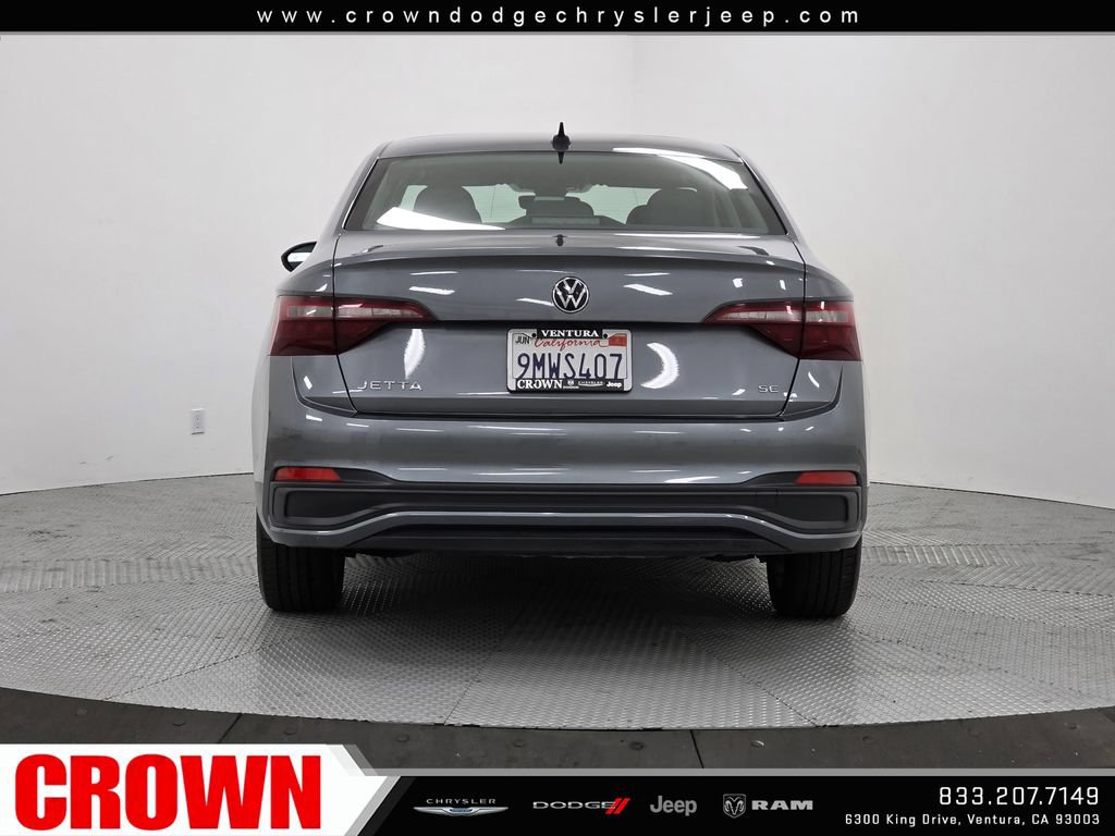 Used 2024 Volkswagen Jetta SE FWD image 6