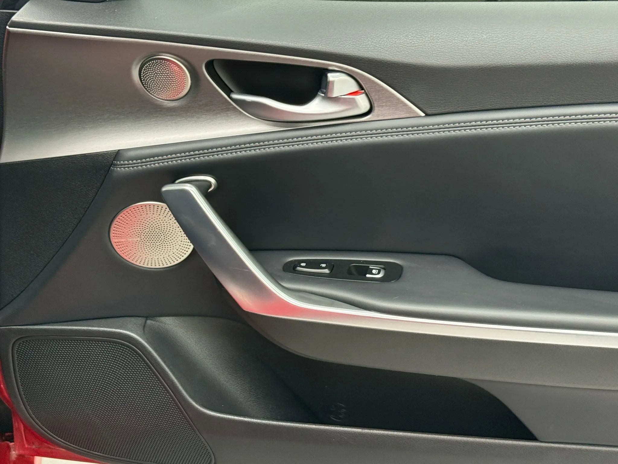 Used 2020 Kia Stinger GT2 image 26