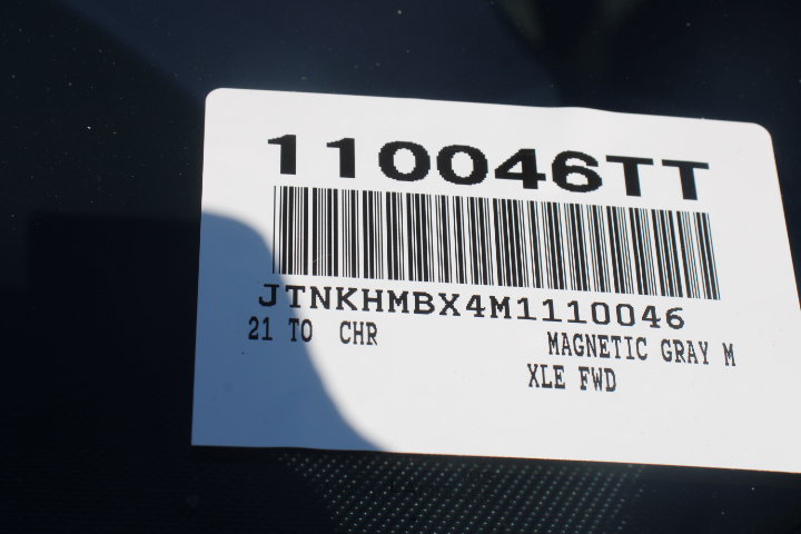 Used 2021 Toyota C-HR XLE FWD image 24