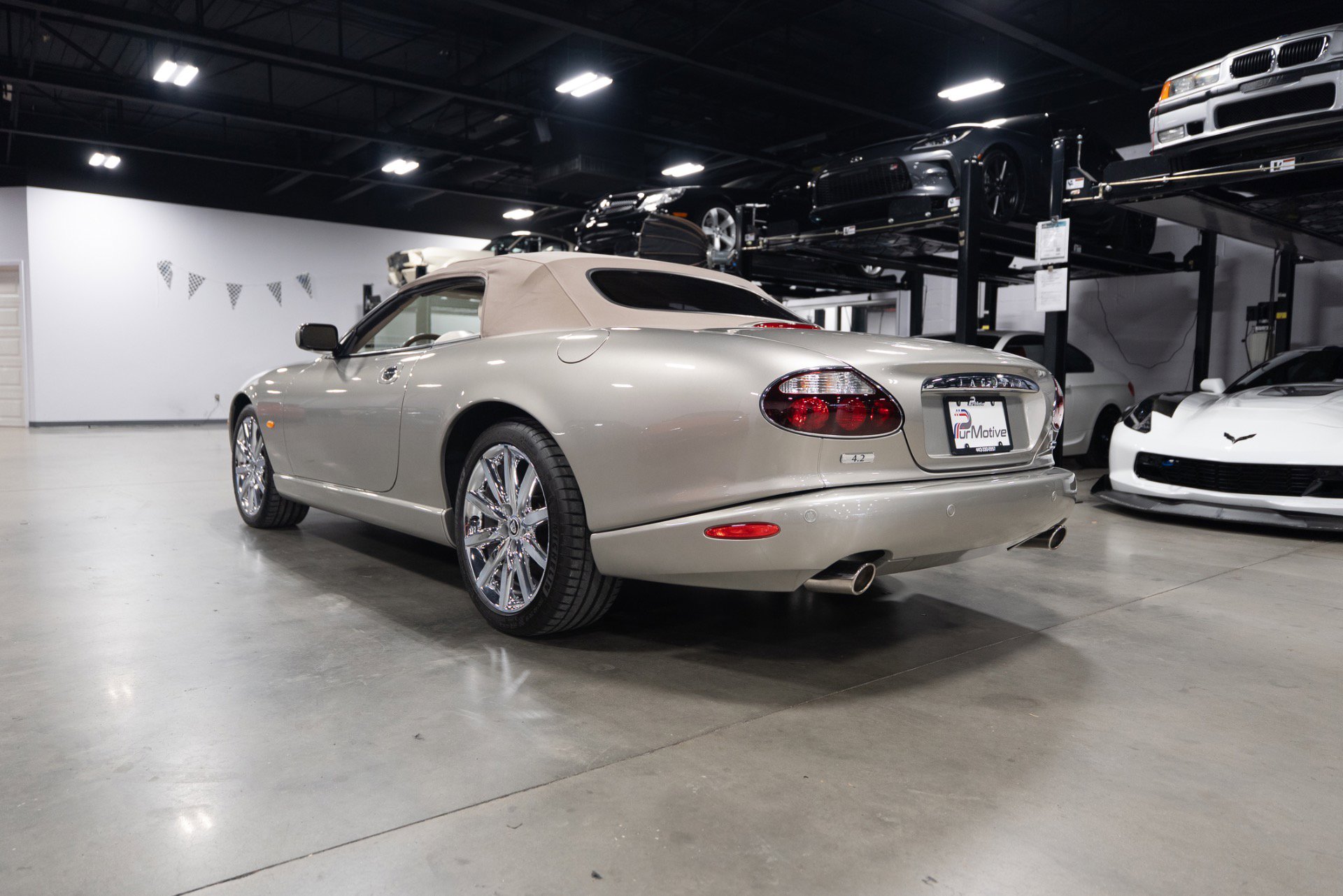 Used 2006 Jaguar XK8 Convertible image 7