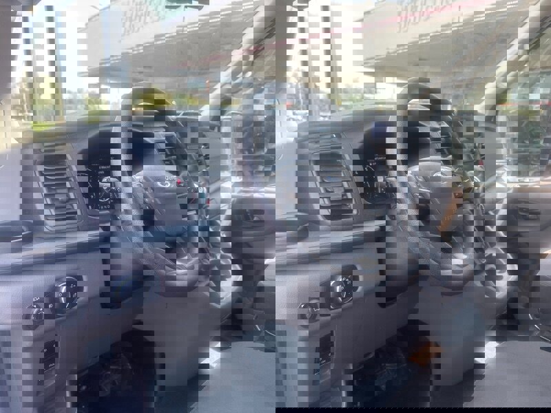 Used 2021 Ford Transit 350 XLT image 7