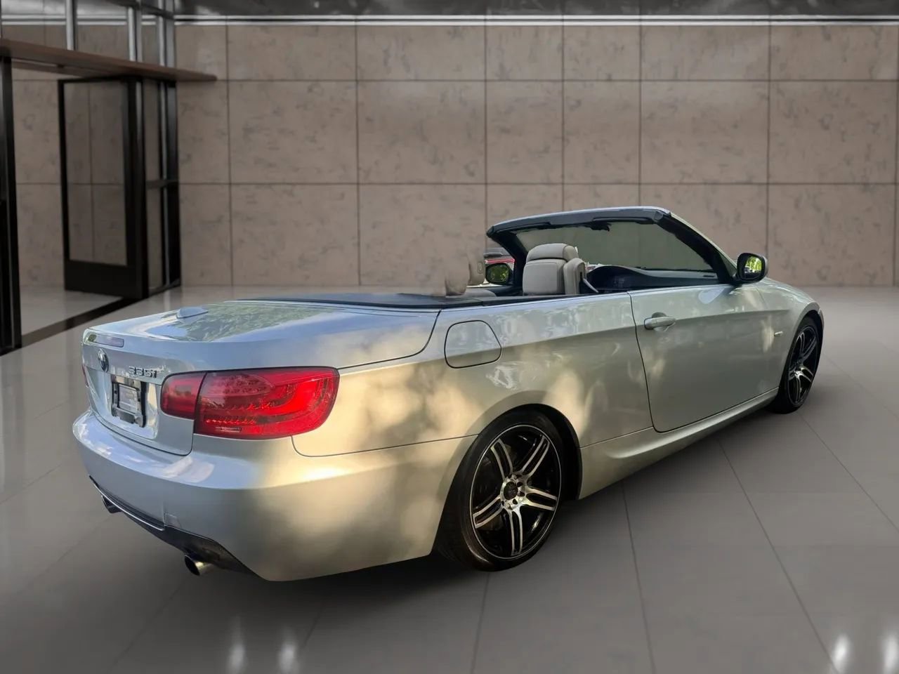Used 2012 BMW 335i Convertible RWD image 5