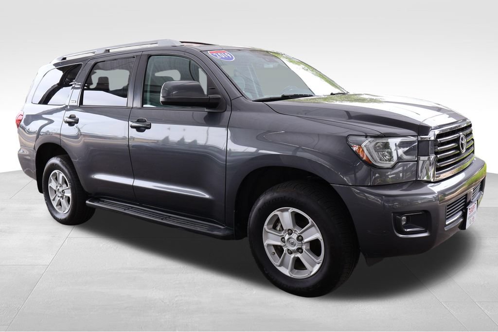 Used 2019 Toyota Sequoia SR5 AWD/4WD image 17