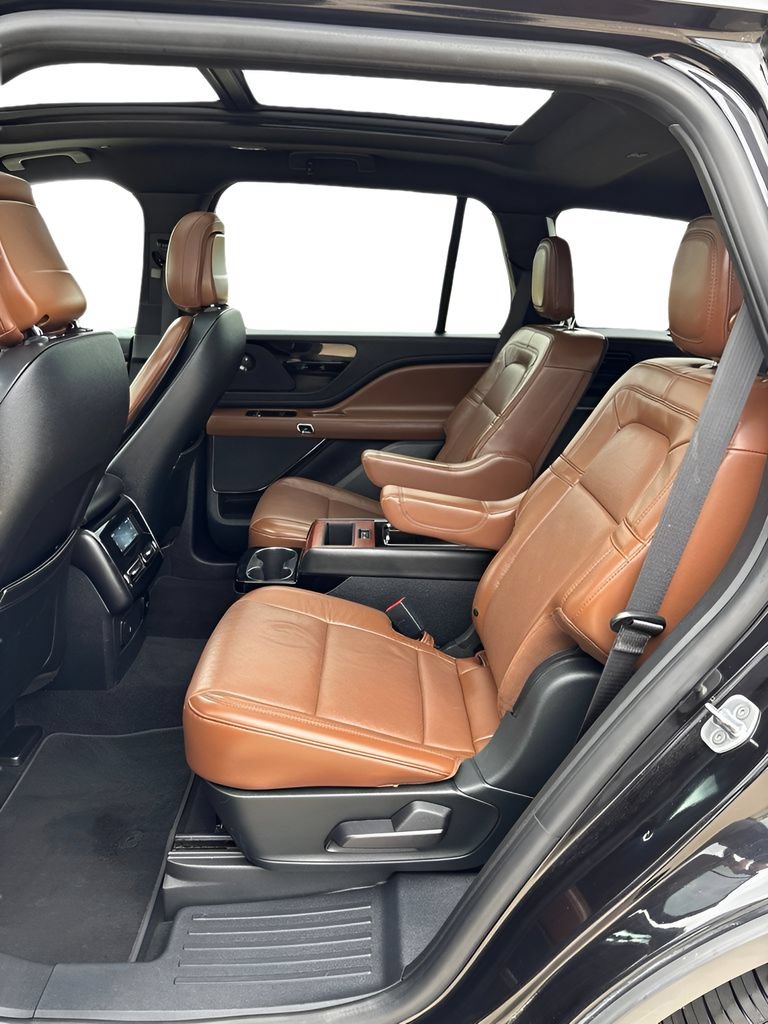 Used 2020 Lincoln Aviator Reserve w/ Equipment Group 201A AWD/4WD image 26
