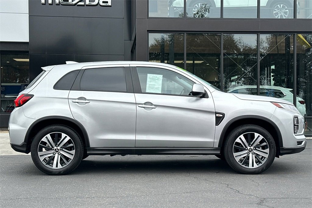 Used 2025 Mitsubishi Outlander Sport ES image 4