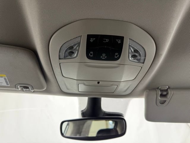 Used 2024 Chrysler Pacifica Touring-L AWD/4WD image 41