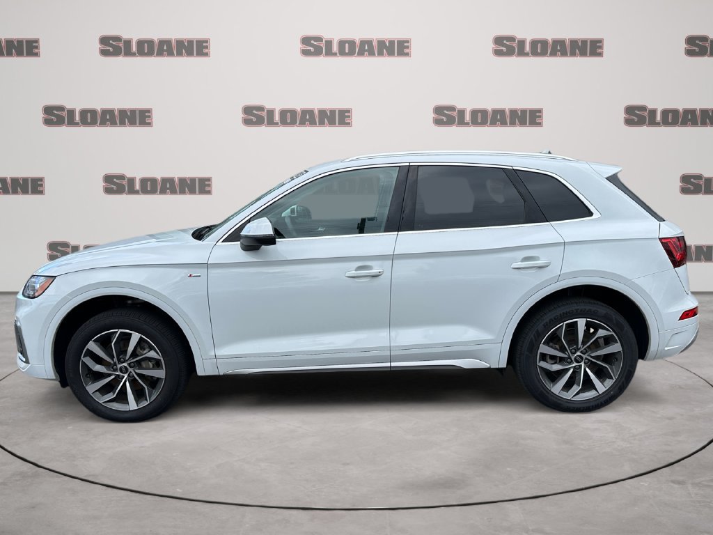 Certified 2023 Audi Q5 2.0T Premium Plus AWD/4WD image 2