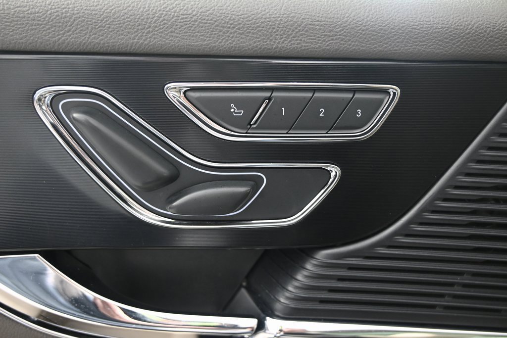 Used 2021 Lincoln Corsair AWD w/ Premium Package image 20