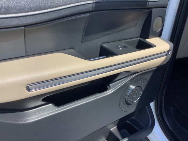 Used 2024 Ford Expedition Max Limited AWD/4WD image 18