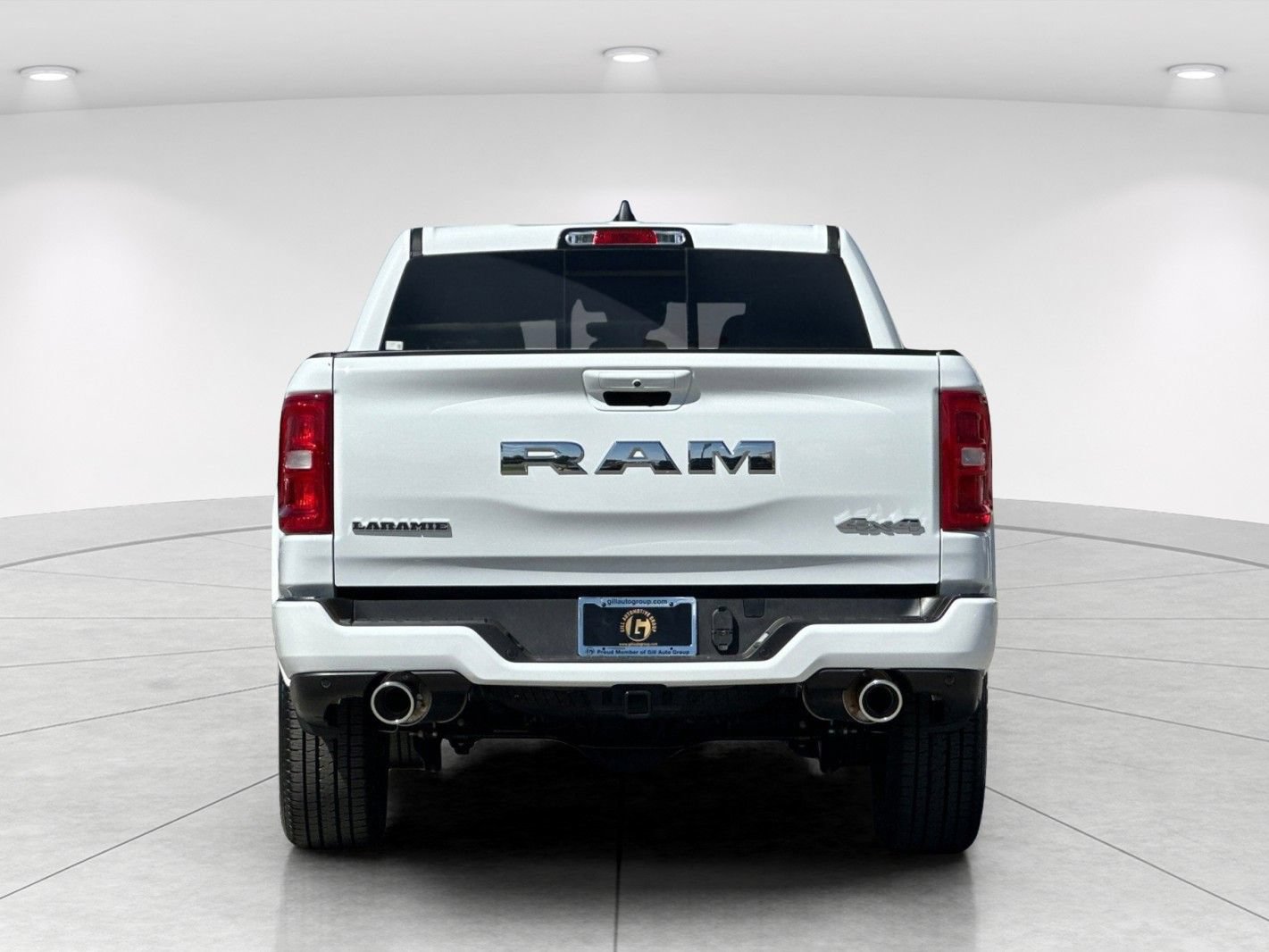New 2026 RAM 1500 Laramie AWD/4WD image 6