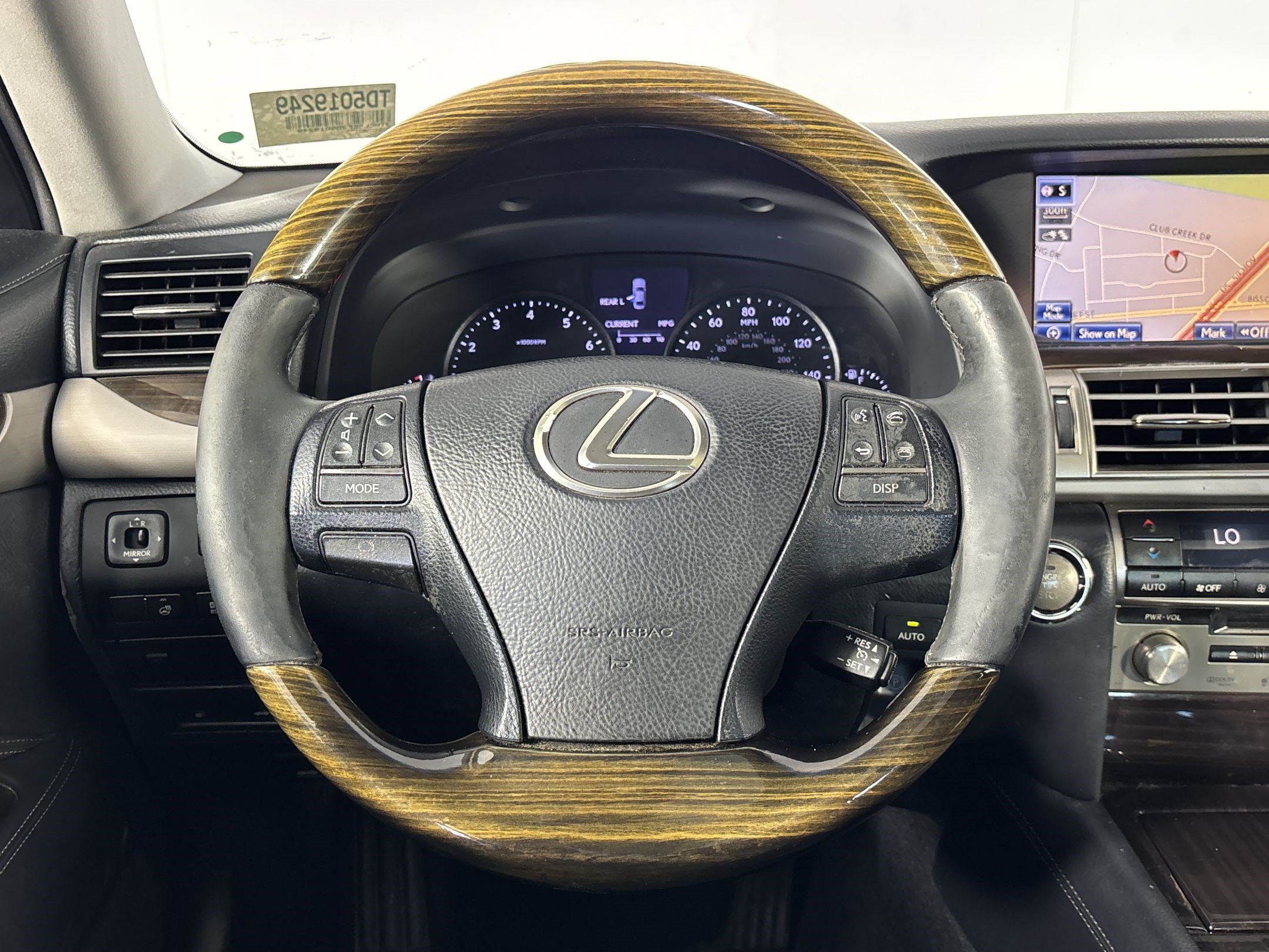 Used 2013 Lexus LS 460 AWD w/ Comfort Pkg image 11