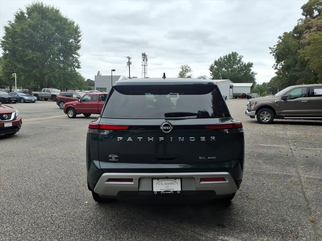 Used 2022 Nissan Pathfinder SL image 7