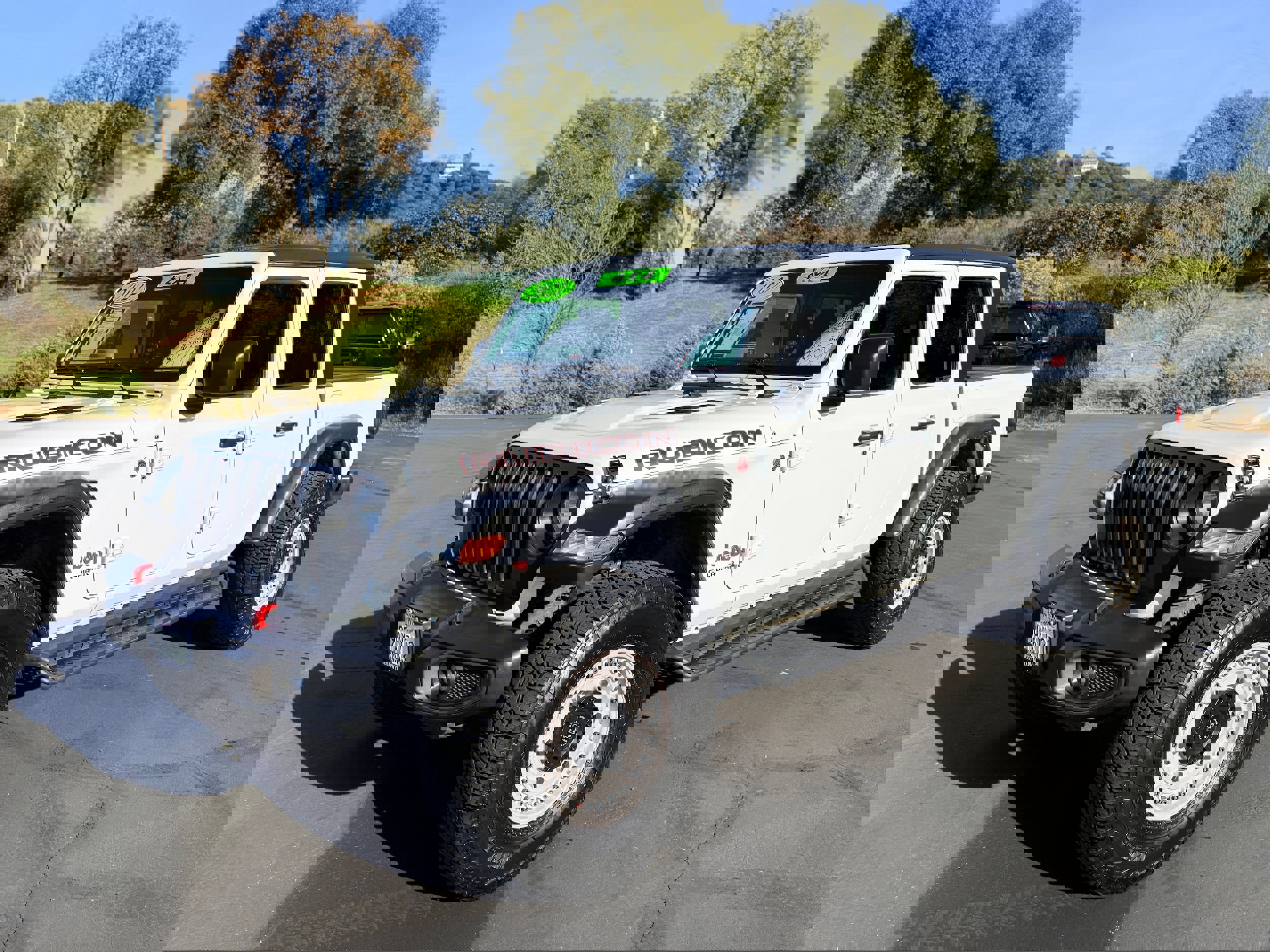 Used 2022 Jeep Gladiator Rubicon w/ Cold Weather Group image 2