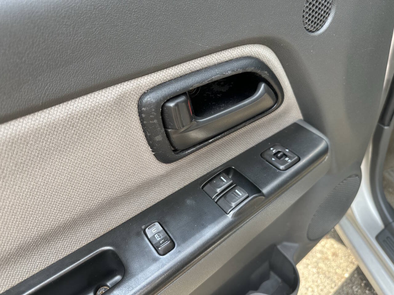 Used 2005 Chevrolet Colorado LS w/ Power Convenience Package AWD/4WD image 17