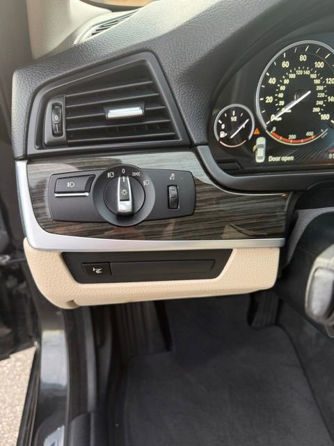 Used 2015 BMW 535i xDrive Sedan AWD/4WD image 16