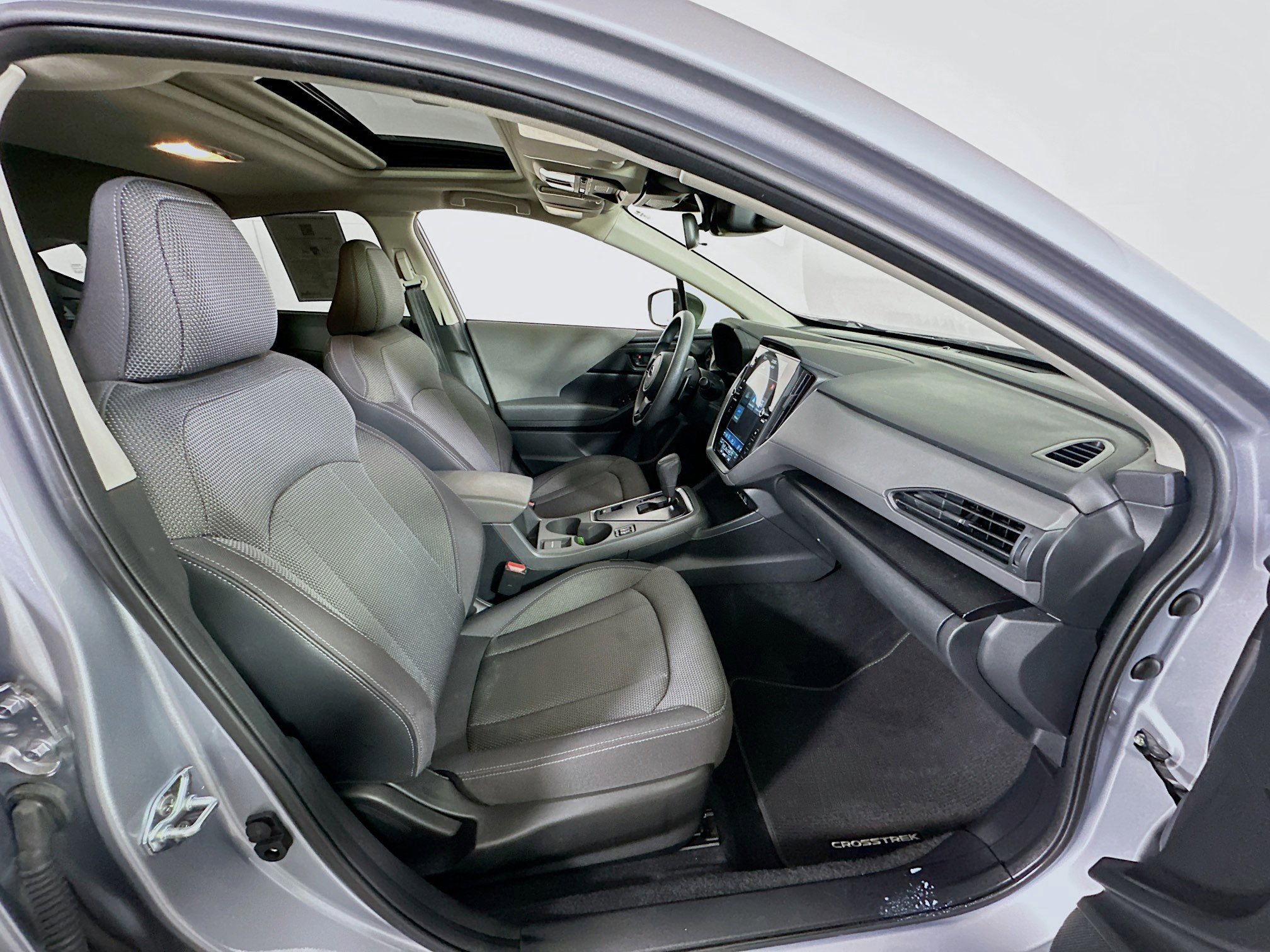 Used 2024 Subaru Crosstrek 2.0i Premium image 33