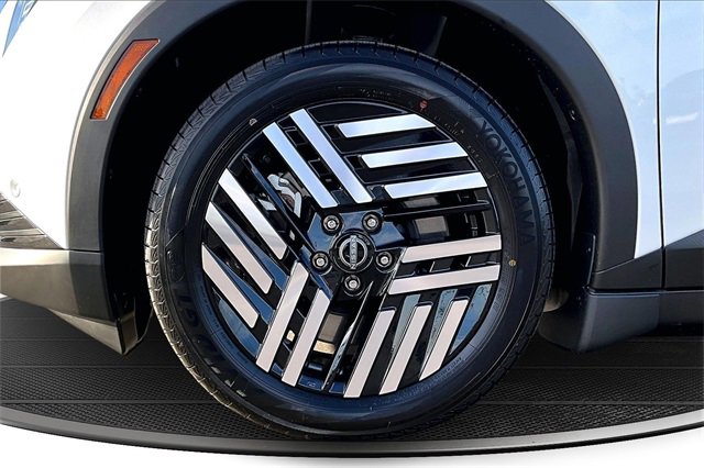 New 2026 Nissan Leaf SV+ image 12