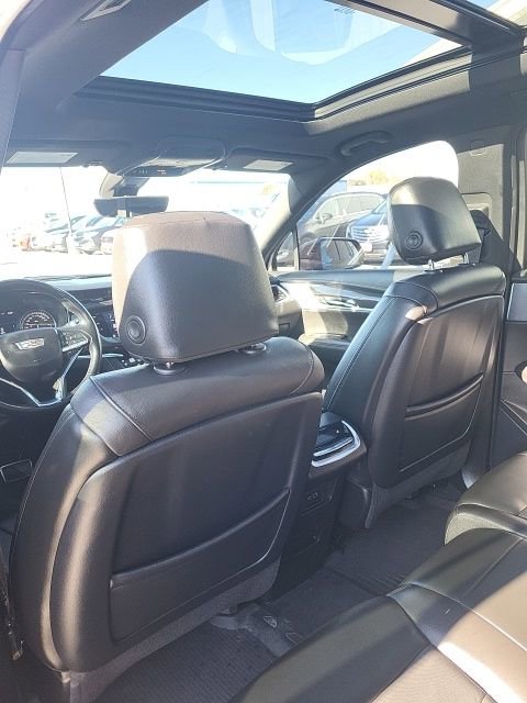 Used 2023 Cadillac XT6 Sport image 7