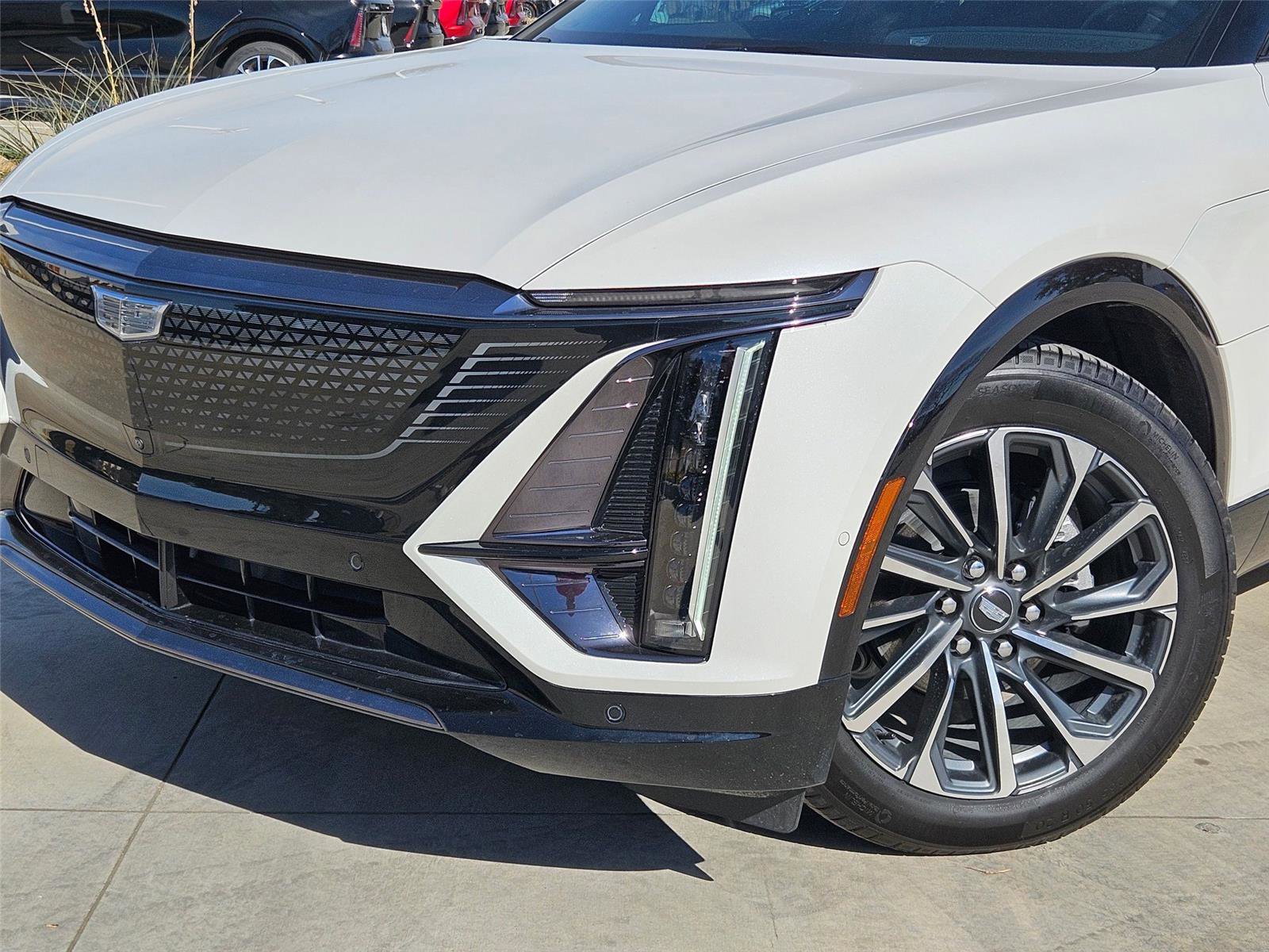 New 2025 Cadillac Lyriq Sport w/ LPO, Floor Liner Package AWD/4WD image 6