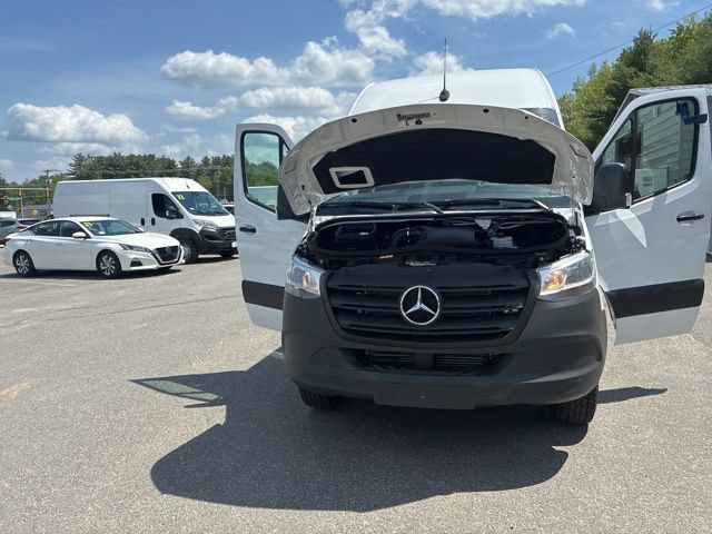 Used 2023 Mercedes-Benz Sprinter 2500 image 16