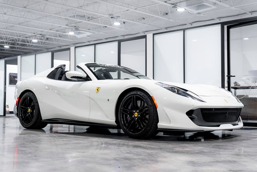Used 2023 Ferrari 812 GTS RWD image 6