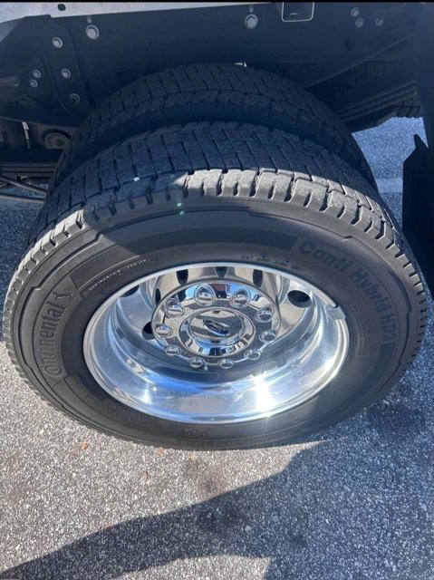 Used 2021 Ford F450 Platinum w/ FX4 Off-Road Package image 12